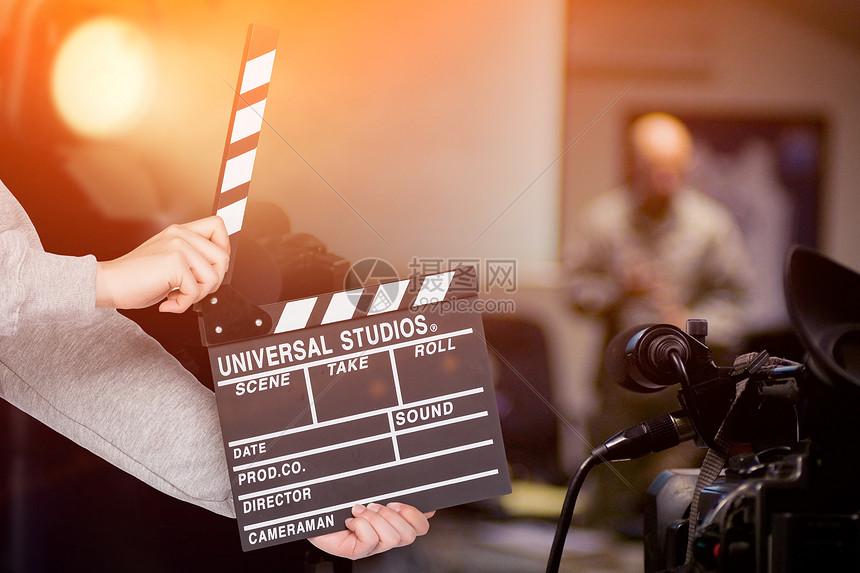 开放式午夜连映